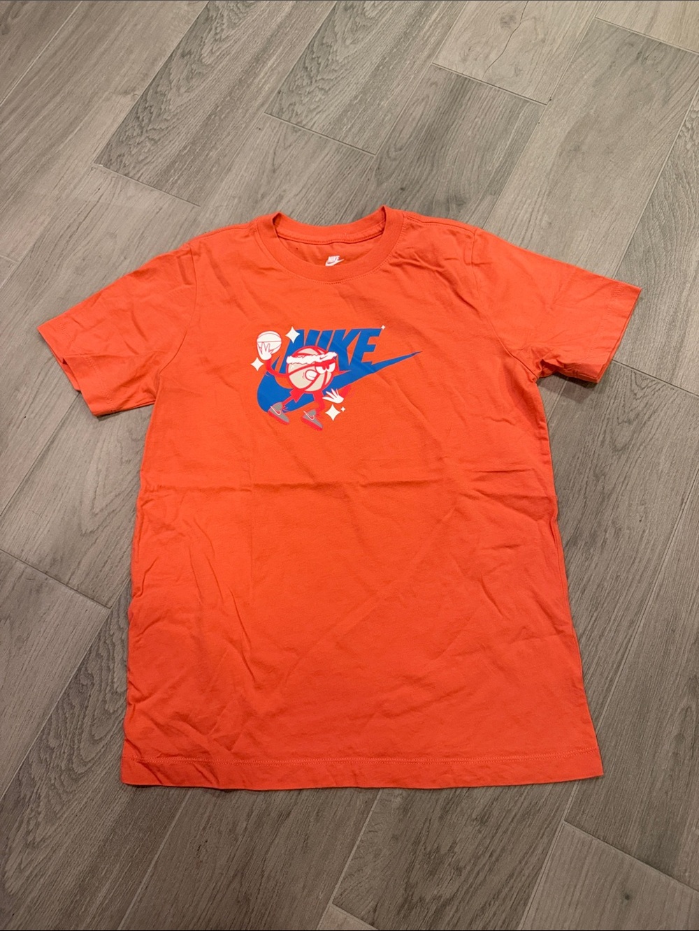Nike Boys Orange Short Sleeve Tee with Blue Graphic Size L
